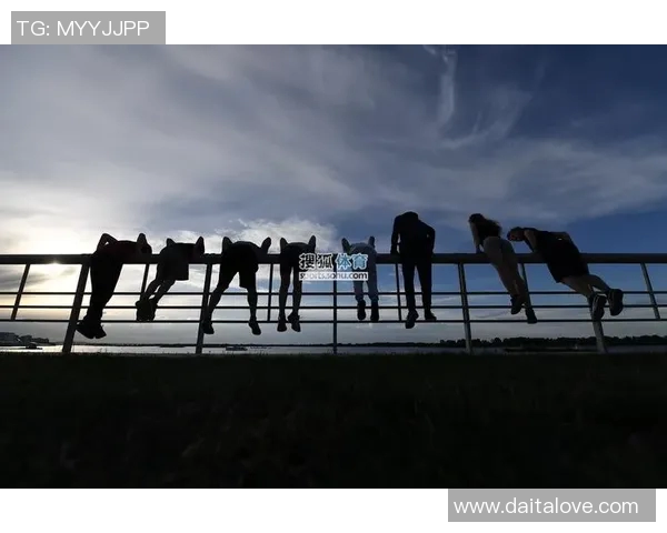 北京滑板队灵活性探秘：运动与艺术的完美结合